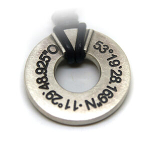 1x1-deco-4 ringe,ketten,goldschmiede,goldschmiedmeister,schmuck,verlobungsringe,armband,machart,galerie,Meistergoldschmiede